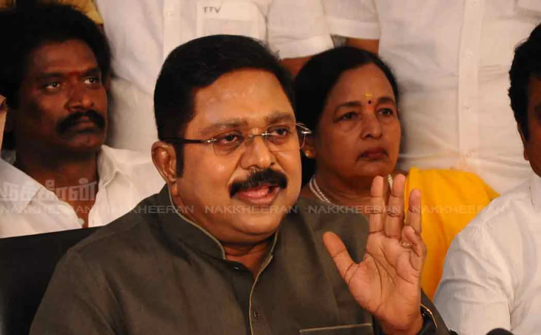 ttv dinakaran talks about edappadi palaniswami at trichy marriage function